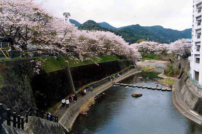 嬉野川遊歩道 우레시노강 산책로