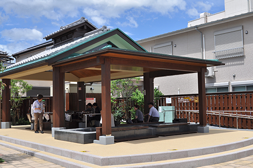 湯宿広場