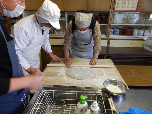 ソバ打ち体験と試食会画像